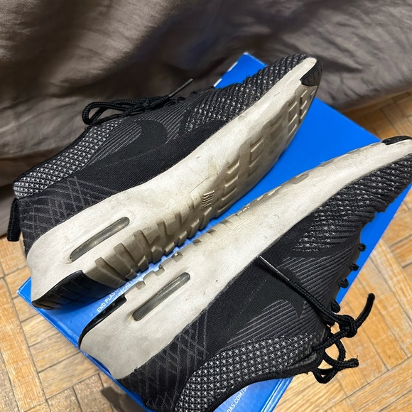 Women’s Nike Air Max Thea Black & White - Size 6 - Picture 3 of 5